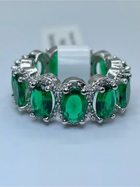 Swarovski Crystal Elements Emerald Green Crystals Eternity Band Ring Size 5.5